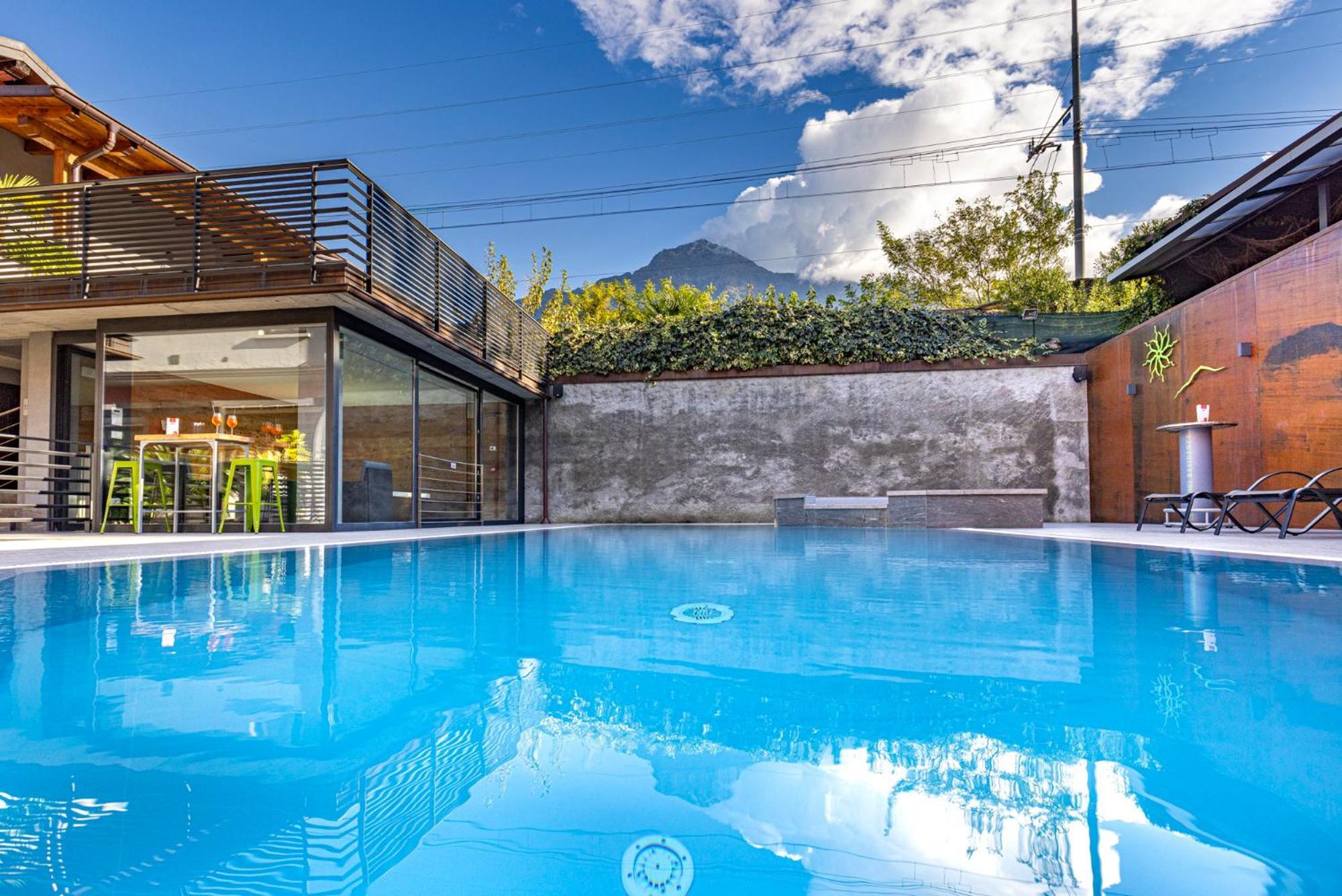 The Lake Home Colico Bagian luar foto